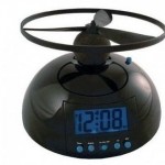 Digitalwecker FLYING TIME + Geschenkideen für Männer und Gadgets